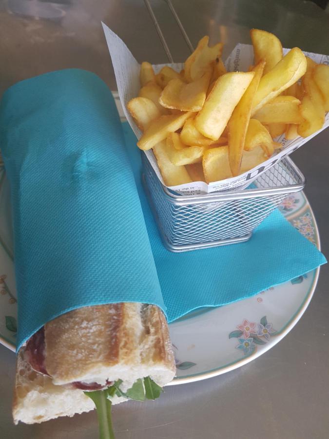 Hotel Restaurant Le Traineau Clelles Εξωτερικό φωτογραφία